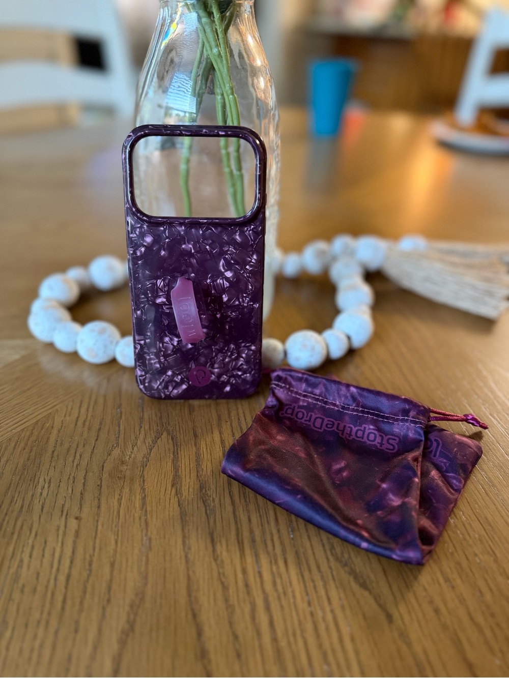 Loopy case for iPhone 17 pro wine opal shell